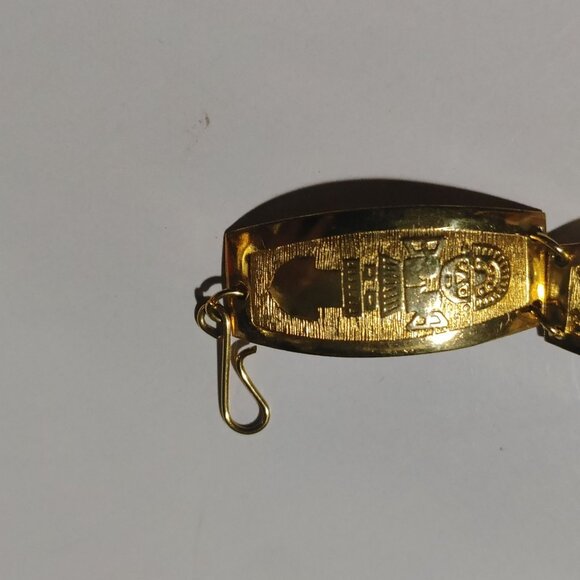 Vintage Peruvian Gold Toned Bracelet Storytelling Engravings Hook Closure - Picture 7 of 9